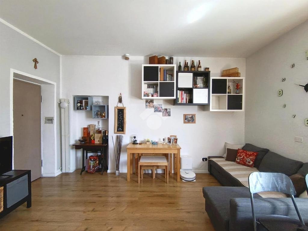 Three-room apartment Via Dante Alighieri, Robecco sul Naviglio - photo 1
