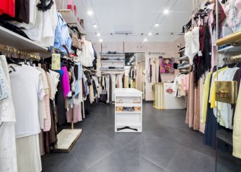 Foto 1 - Attività Commerciale Via Giovanni Torti
110 ROSSO, Genova - foto 1
