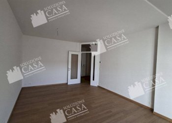 Foto 2 - Four-room apartment Terre del Reno - photo 2
