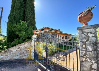 Foto 4 - Villa Contrada Collina
 
80, Nocciano - photo 4