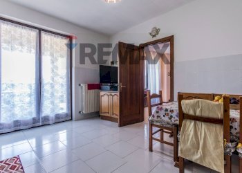 Sala da pranzo - Villa Via Settembrini
 
27, Lainate - photo 18