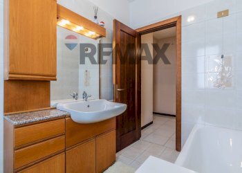 Bagno - Villa Via Settembrini
 
27, Lainate - photo 39