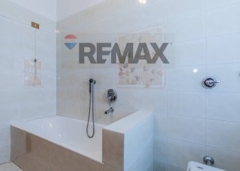 Bagno - Villa Via Settembrini
 
27, Lainate - photo 40