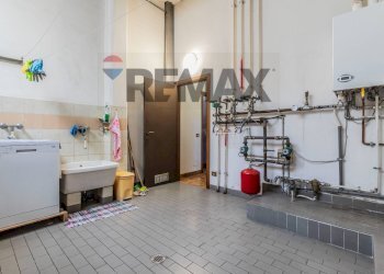 Lavanderia - Villa Via Settembrini
 
27, Lainate - photo 50