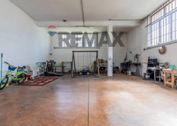 Parcheggio - Villa Via Settembrini
 
27, Lainate - photo 57