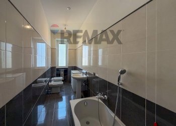 Bagno - Quadrilocale Viale Paolo Onorato Vigliani
 
13, Milano - foto 17