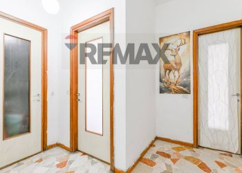 Hall / corridoio - Trilocale Via Giuseppe Tartini
 
37, Milano - foto 27