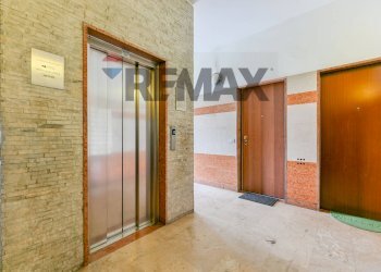 Ricezione / Lobby - Trilocale Via Giuseppe Tartini
 
37, Milano - foto 28