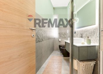 Bagno - Bilocale Via Sercognani
 
19, Milano - foto 16
