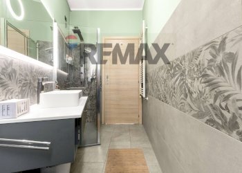 Bagno - Bilocale Via Sercognani
 
19, Milano - foto 17