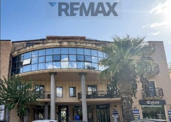 Edificio all\'aperto - Quadrilocale Viale della Libertà
 
456, Trebisacce - foto 1