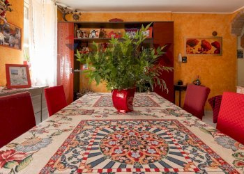 Sala da pranzo - Semi-detached house Via Piave
 
1, Cazzago Brabbia - photo 4