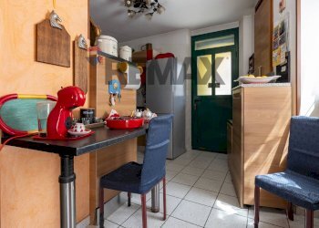 Cucina - Semi-detached house Via Piave
 
1, Cazzago Brabbia - photo 7