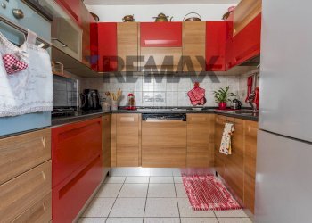 Cucina - Semi-detached house Via Piave
 
1, Cazzago Brabbia - photo 8