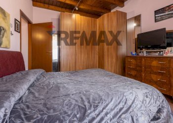 Camera / camera da letto - Semi-detached house Via Piave
 
1, Cazzago Brabbia - photo 15