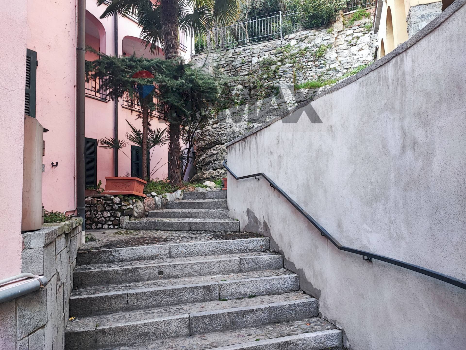 Scale - Two-room apartment Domenico De Bernardi
 
1, Besozzo - photo 2