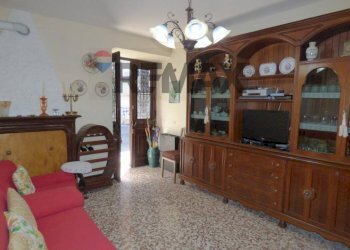Soggiorno - Trilocale via castello, Cassano Valcuvia - foto 3