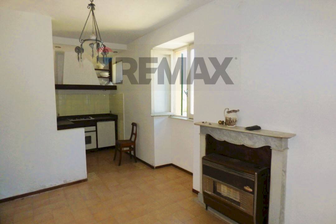 Soggiorno - Three-room apartment via castello
10, Cassano Valcuvia - photo 3