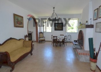 Sala da pranzo - Trilocale via castello, Cassano Valcuvia - foto 5