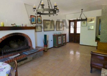 Soggiorno - Three-room apartment via castello
 
10, Cassano Valcuvia - photo 6