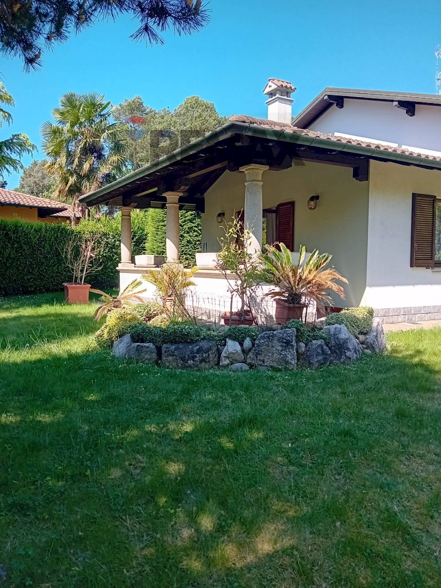 Casa all\'aperto - Villa VIA BRIANZOLA
21, Carnago - foto 3