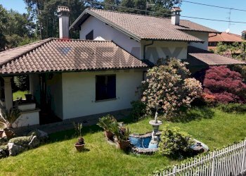 Casa all\'aperto - Villa VIA BRIANZOLA
 
21, Carnago - foto 2