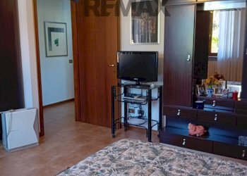 Camera / camera da letto - Villa VIA BRIANZOLA
 
21, Carnago - foto 10