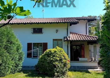 Casa all\'aperto - Villa VIA BRIANZOLA
 
21, Carnago - foto 61