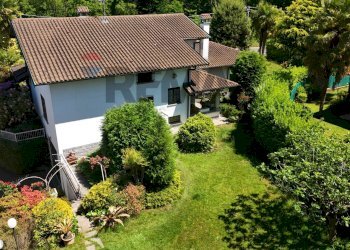 Giardino - Villa VIA BRIANZOLA
 
21, Carnago - foto 88