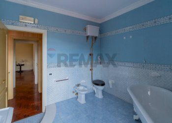Bagno - Villa Via Altofonte
 
221, Palermo - photo 25