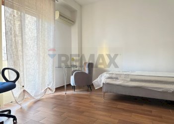 Camera / camera da letto - One-room apartment Palermo - photo 10