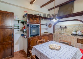 Sala da pranzo - Villa VIA PITEA DA MARSIGLIA
 
56, Palermo - photo 30