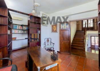 Sala da pranzo - Villa VIA PITEA DA MARSIGLIA
 
56, Palermo - photo 31