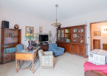 Soggiorno - Apartment VIALE DEL FANTE
 
50, Palermo - photo 21