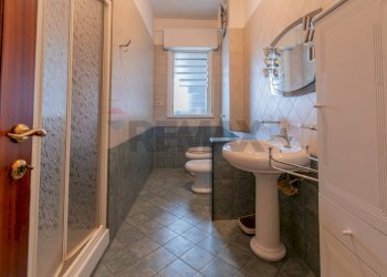 Bagno - Apartment VIALE DEL FANTE
 
50, Palermo - photo 28