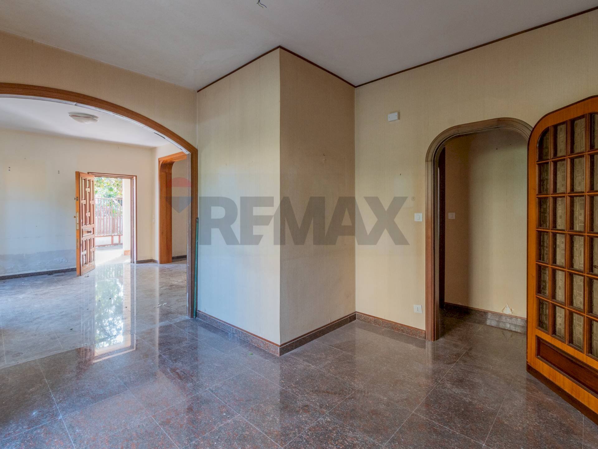 Stanza vuota - Villa VIA ANTIGONE
 
111, Palermo - photo 2