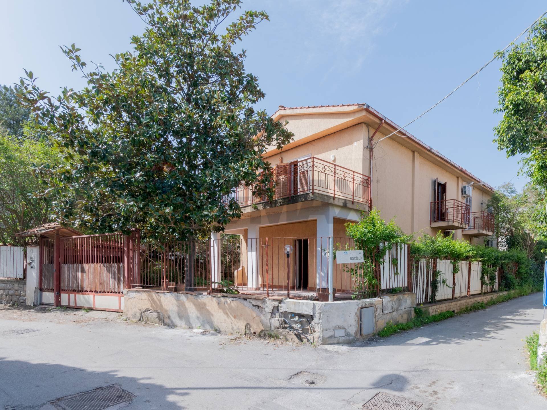 Casa all\'aperto - Villa VIA ANTIGONE
 
111, Palermo - photo 1