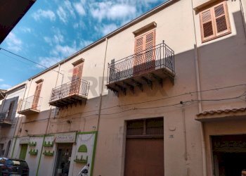 Edificio all\'aperto - Apartment VIA ROMA
 
68-70, Partinico - photo 1