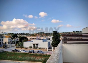 Edificio all\'aperto - Quadrilocale VIA ENRICO FERMI
 
43, San Vito Lo Capo - foto 15