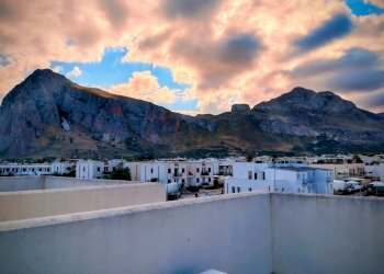 Vista delle montagne - Quadrilocale VIA ENRICO FERMI
 
43, San Vito Lo Capo - foto 5