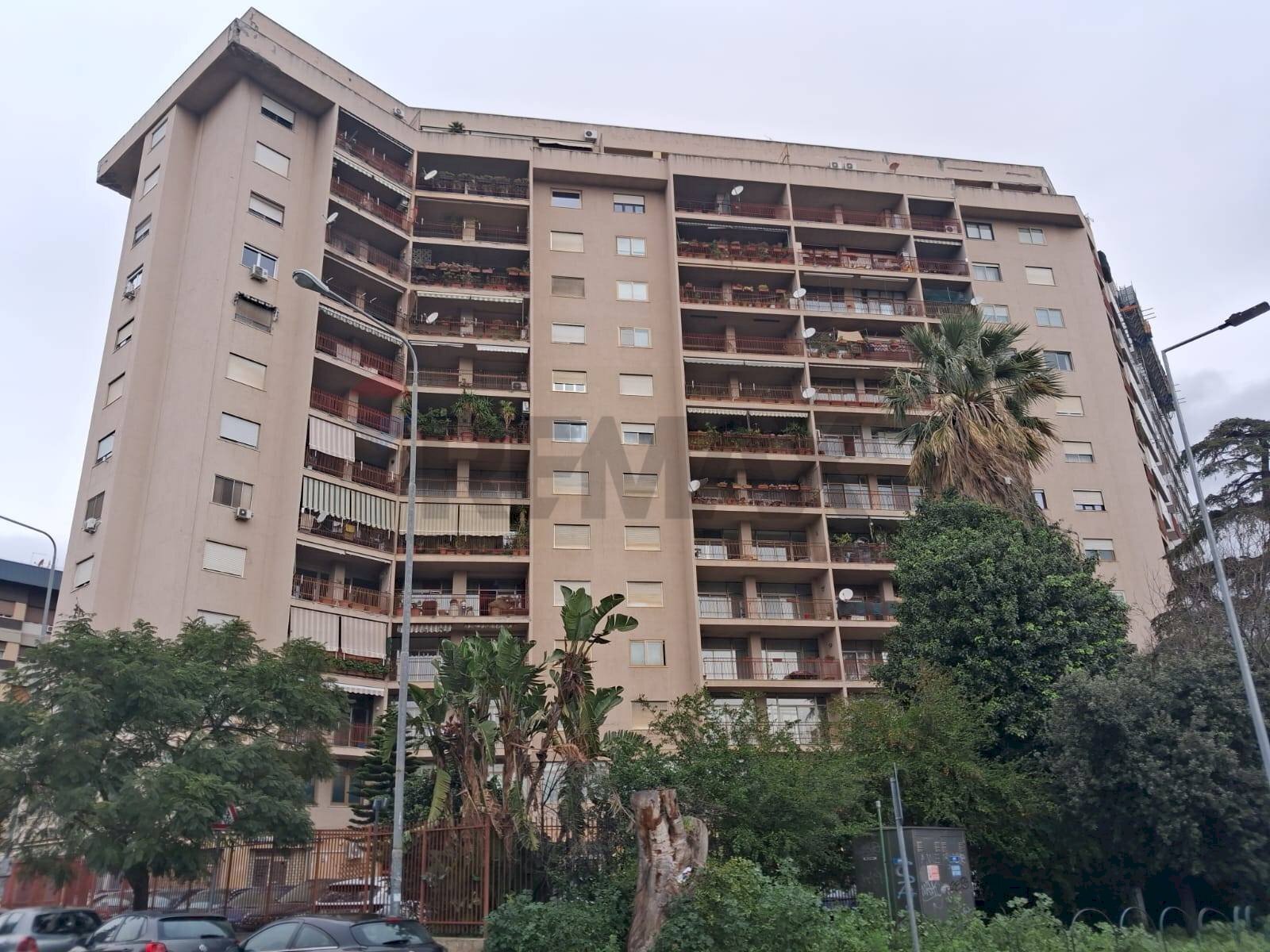 Edificio all\'aperto - Apartment Via Evangelista Di Blasi
 
91/93, Palermo - photo 1