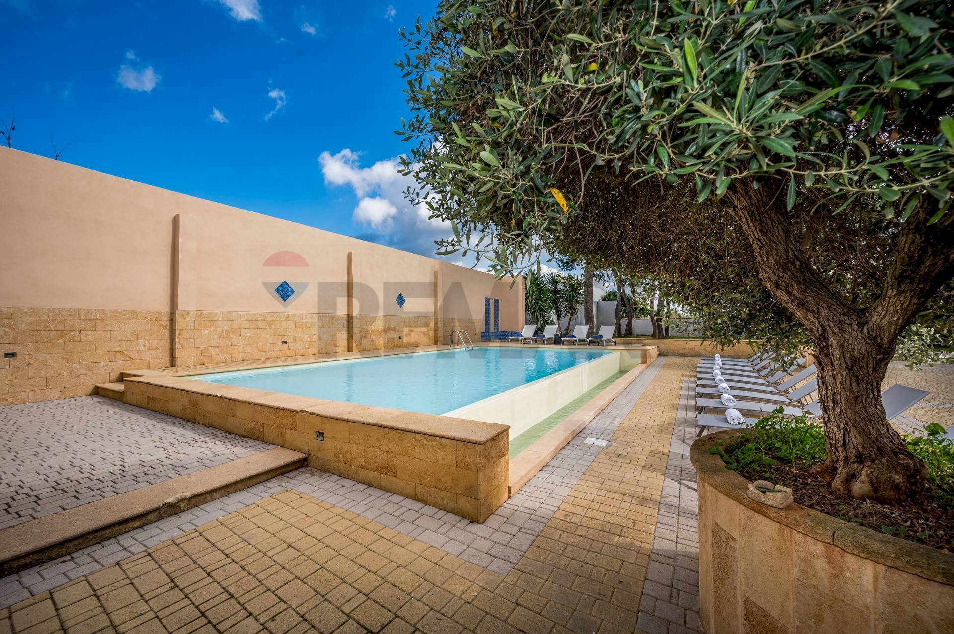 Piscina - Rustic sp 62
 
318, Marsala - photo 1