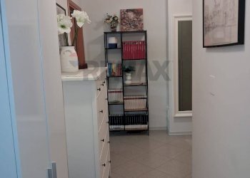 Hall / corridoio - Four-room apartment Via Evangelista Di Blasi
 
91/93, Palermo - photo 10