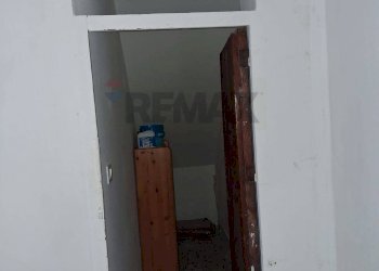 Hall / corridoio - Two-room apartment Via Luigi Vanvitelli
 
49, Palermo - photo 8