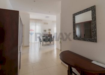 Sala da pranzo - Apartment Via Petrarca
 
50, Palermo - photo 12
