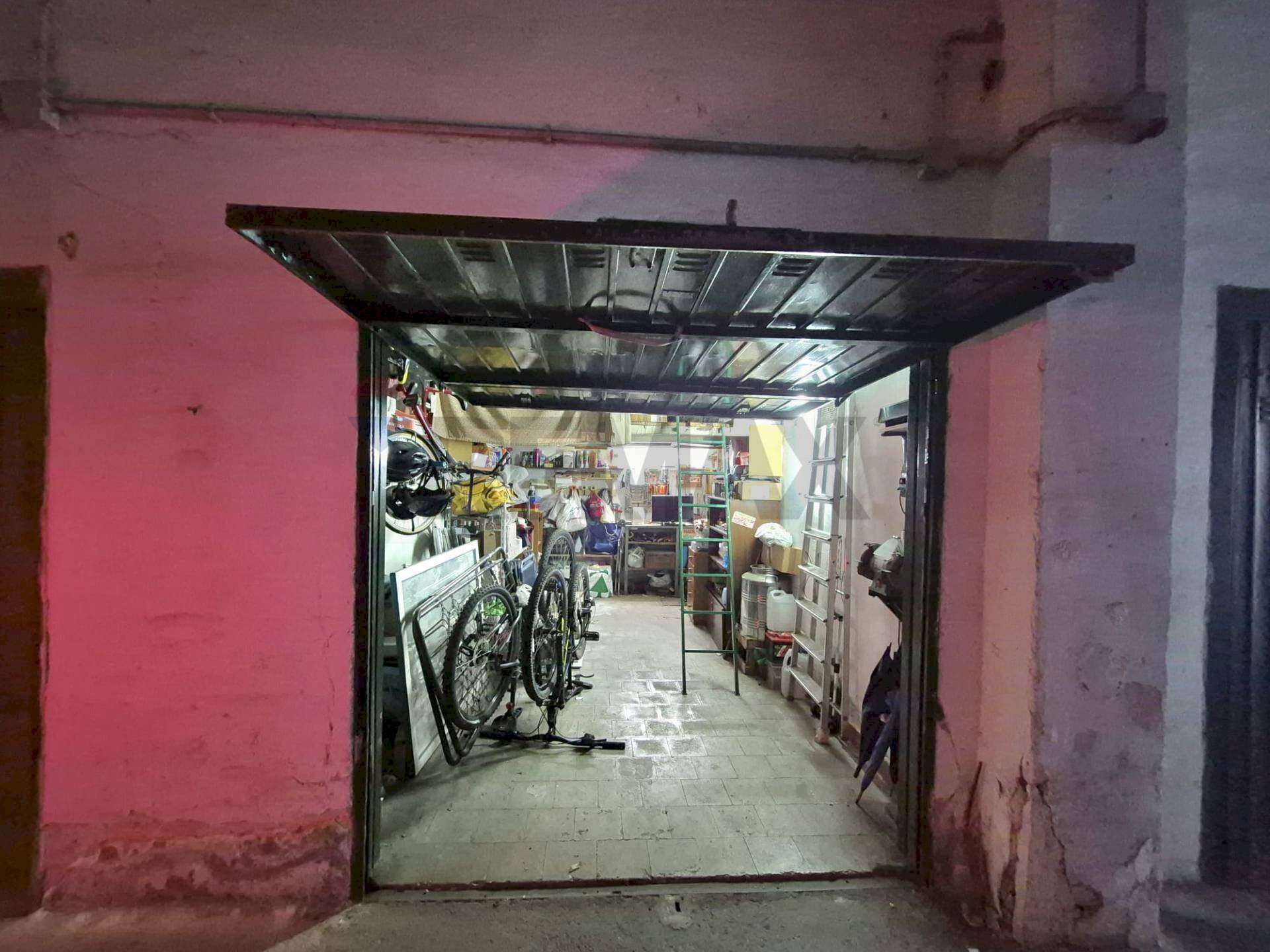 Parcheggio - Box Via Dei Quartieri
21F, Palermo - photo 3