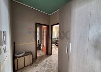 Hall / corridoio - Four-room apartment Via Filippo Di Giovanni
 
84, Palermo - photo 11