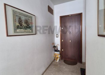 Hall / corridoio - Four-room apartment Via Filippo Di Giovanni
 
84, Palermo - photo 23