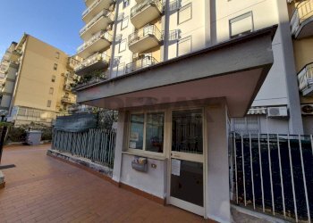 Edificio all\'aperto - Four-room apartment Via Filippo Di Giovanni
 
84, Palermo - photo 30