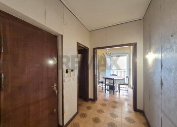Hall / corridoio - Apartment Via Resuttana
 
267, Palermo - photo 10
